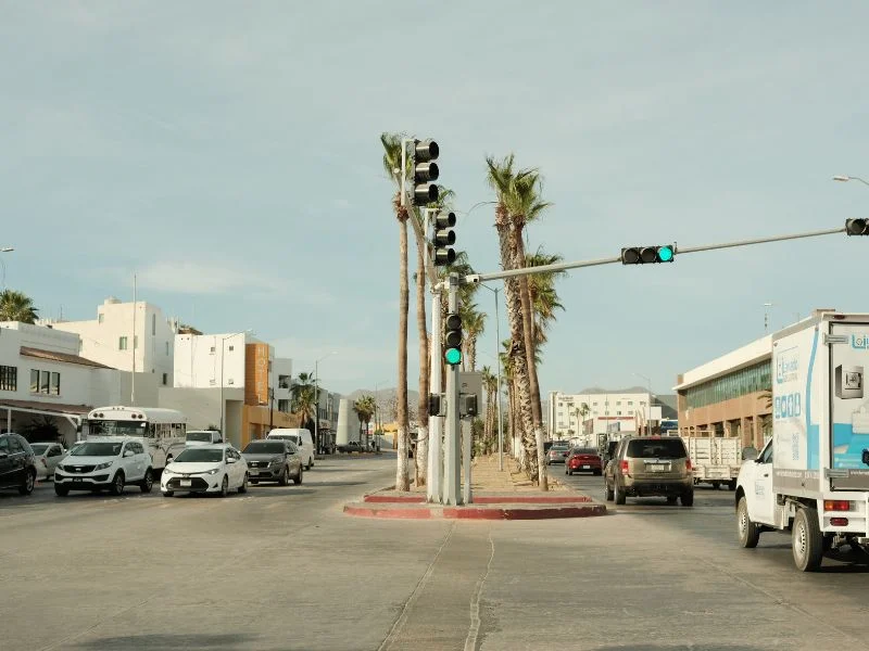 A picture of traffic lights in La Paz